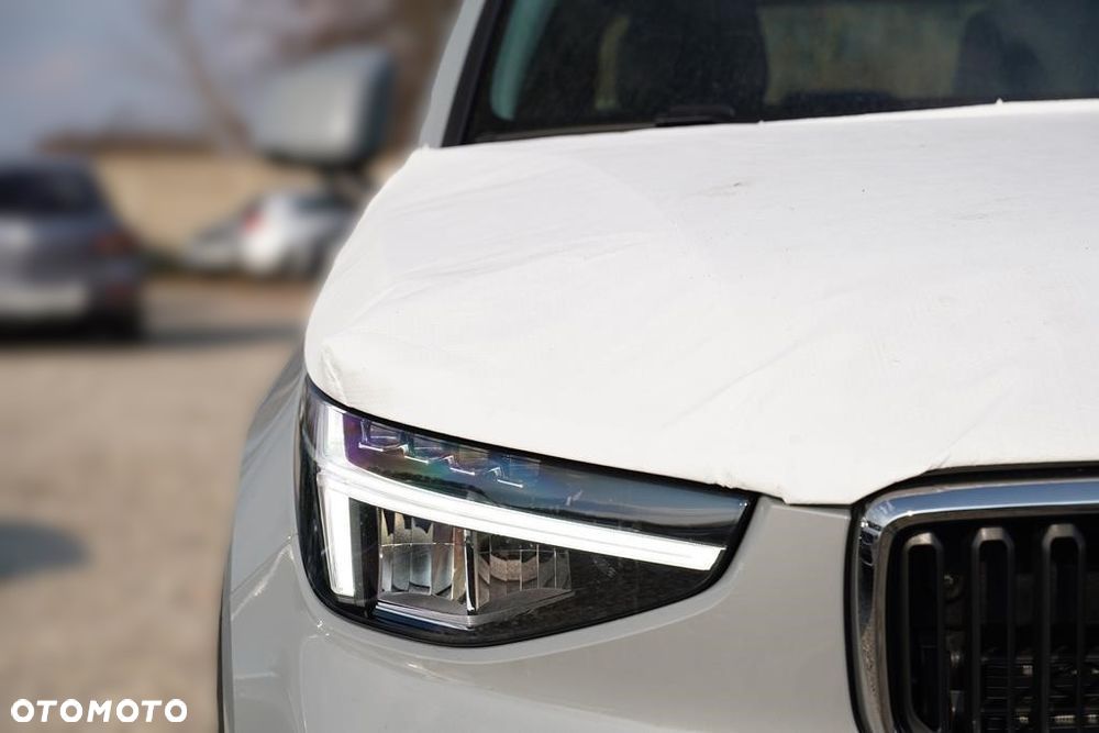 Volvo XC 40 B3 Essential - 22