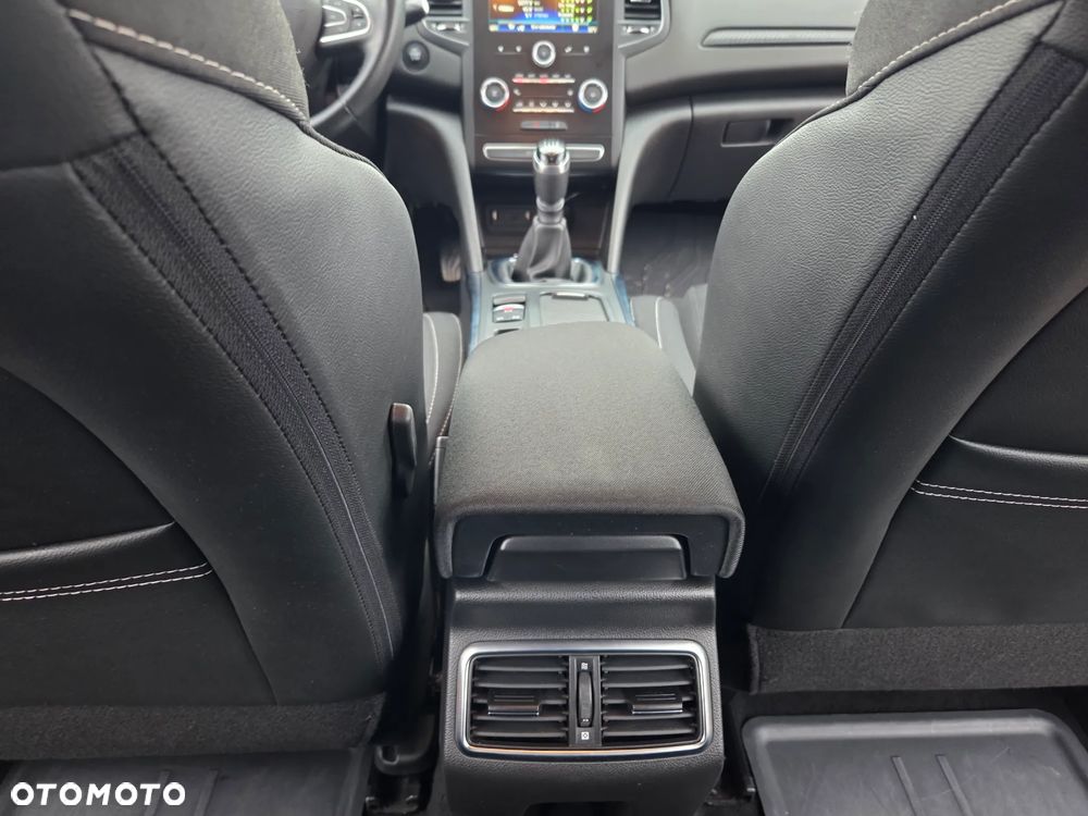 Renault Megane 1.5 Blue dCi Intens - 17