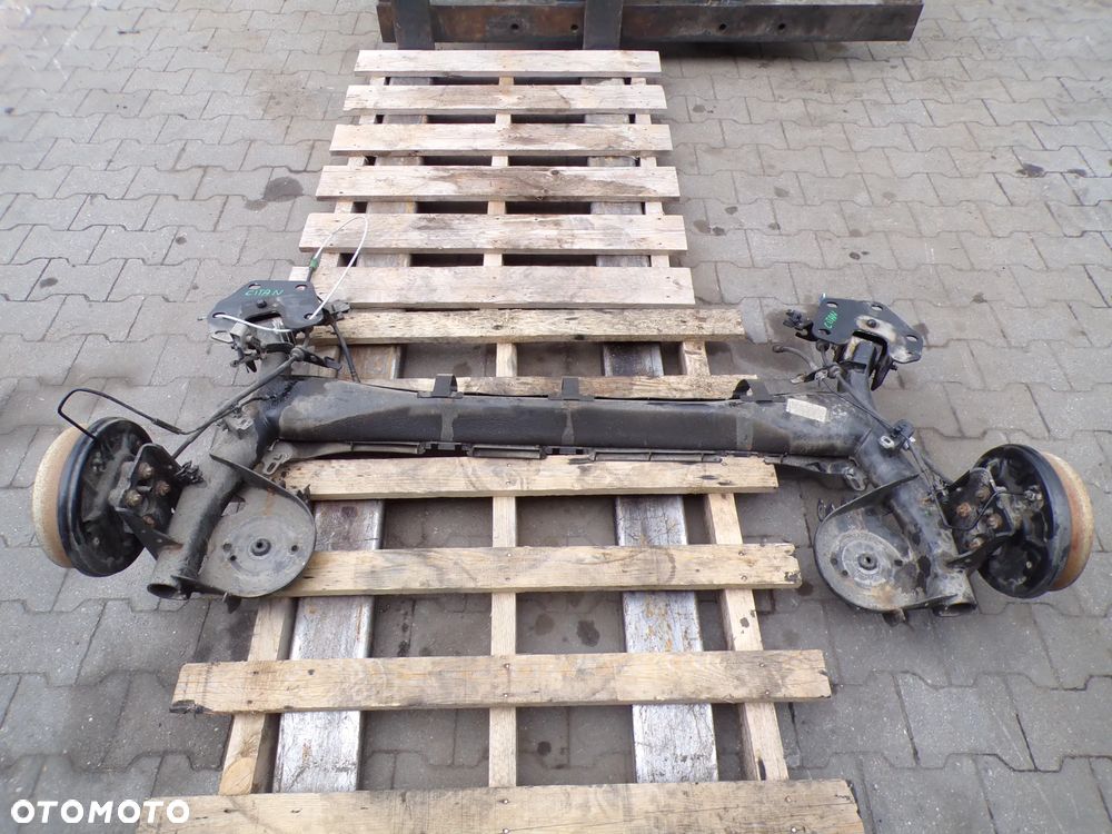 BELKA OŚ ZAWIESZENIA TYŁ RENAULT KANGOO IV MERCEDES CITAN - 1
