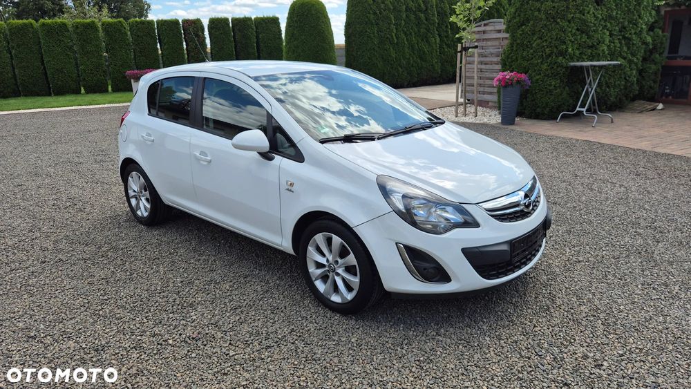 Opel Corsa 1.4 16V Active - 11