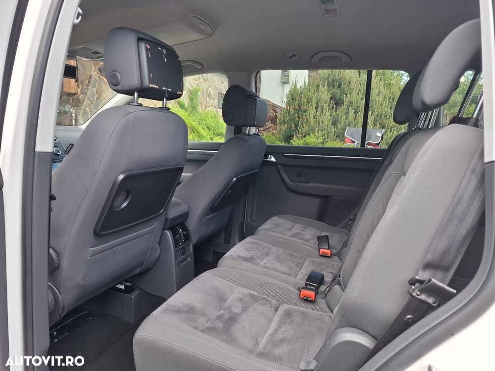 Volkswagen Touran 2.0 TDI DSG Comfortline - 13