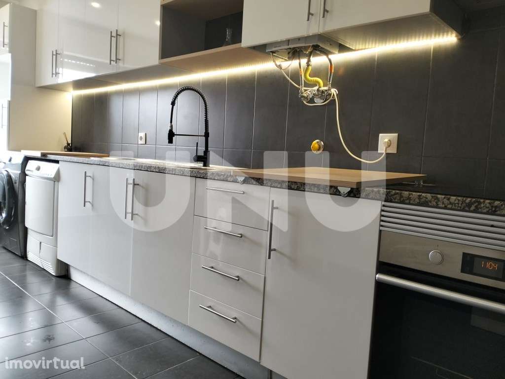 Apartamento T3 com boas áreas, em São Marcos, com suite e lareira - Grande imagem: 2/31