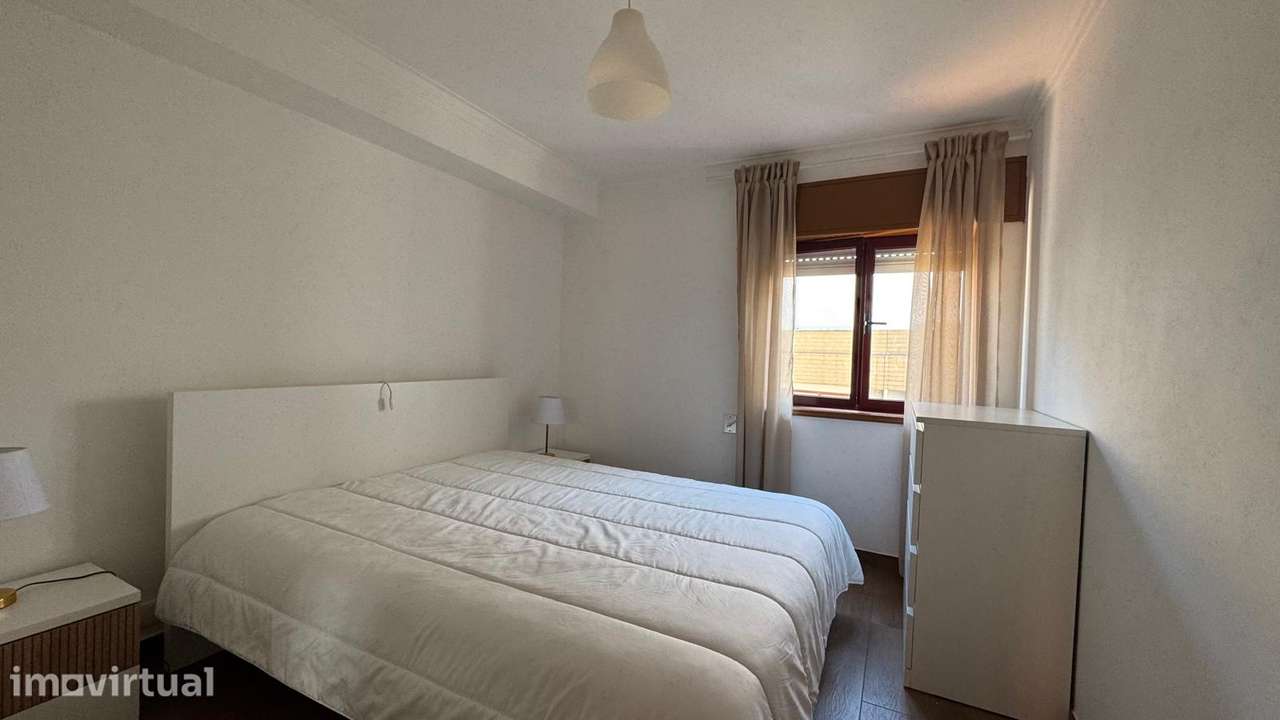 Apartamento T2 Mobilado com Garagem - Esposende - Arrendamento - Grande imagem: 3/9