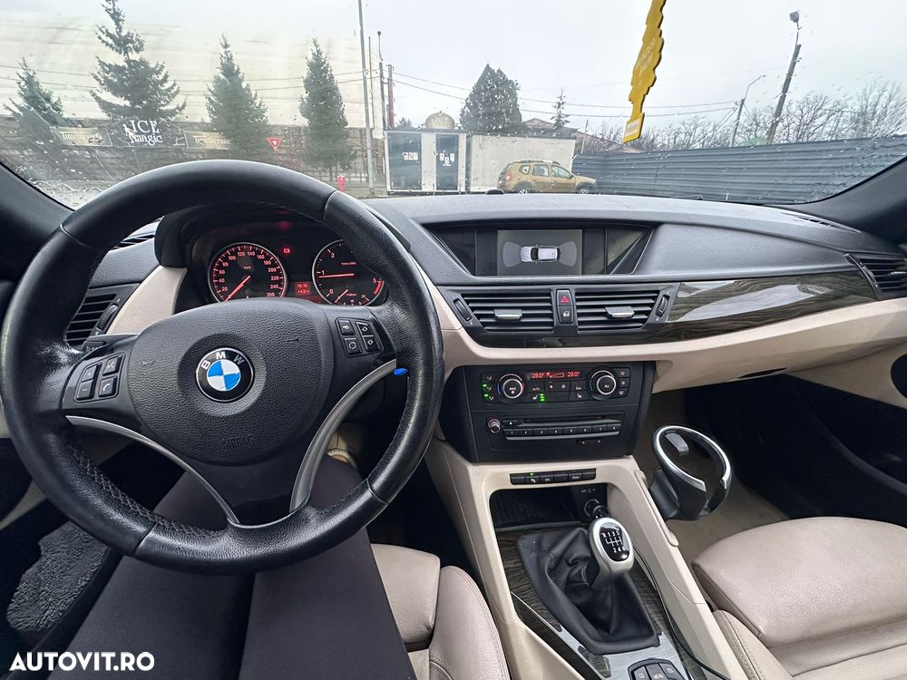 BMW X1 sDrive18d xLine - 2