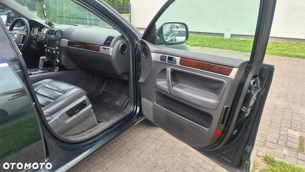 Volkswagen Touareg 2.5 R5 TDI Tiptr - 18