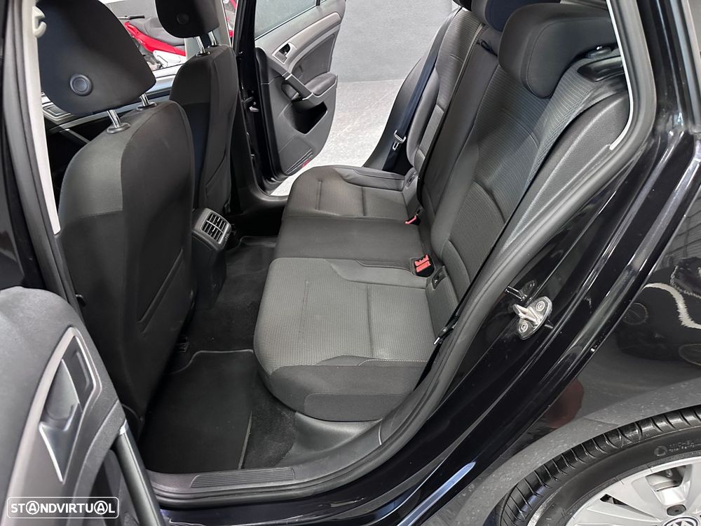 VW Golf Variant 1.6 TDi BlueMotion Confortline - 21