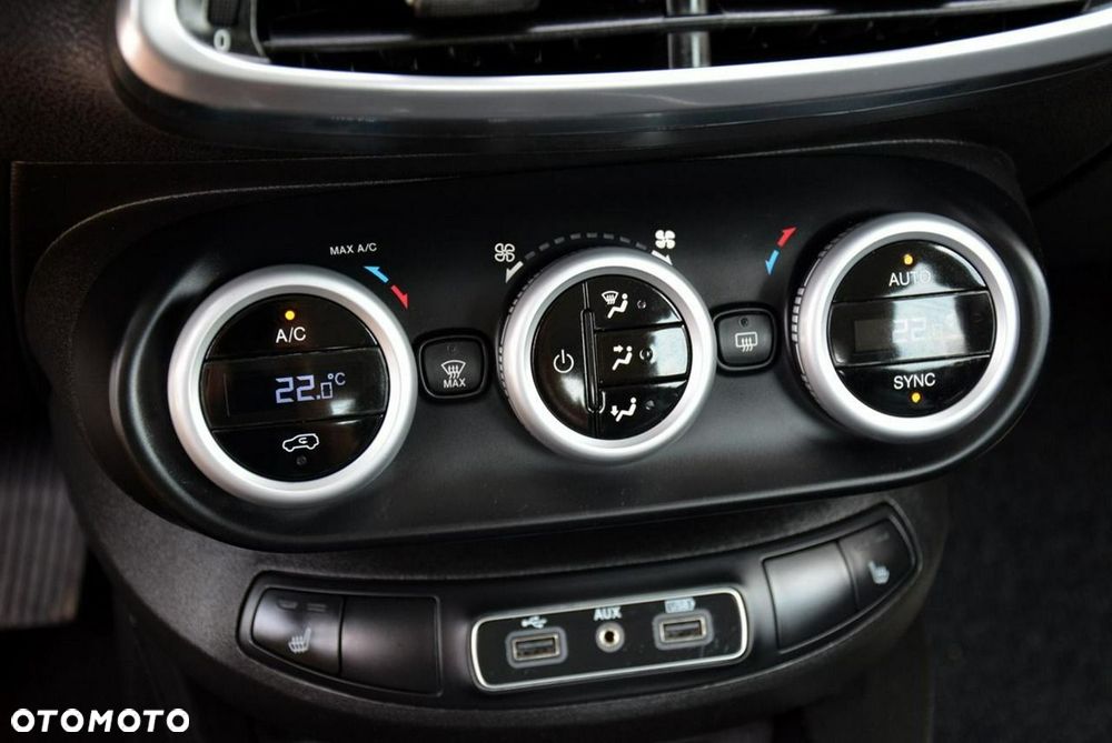 Fiat 500X 1.4 MultiAir Lounge - 24