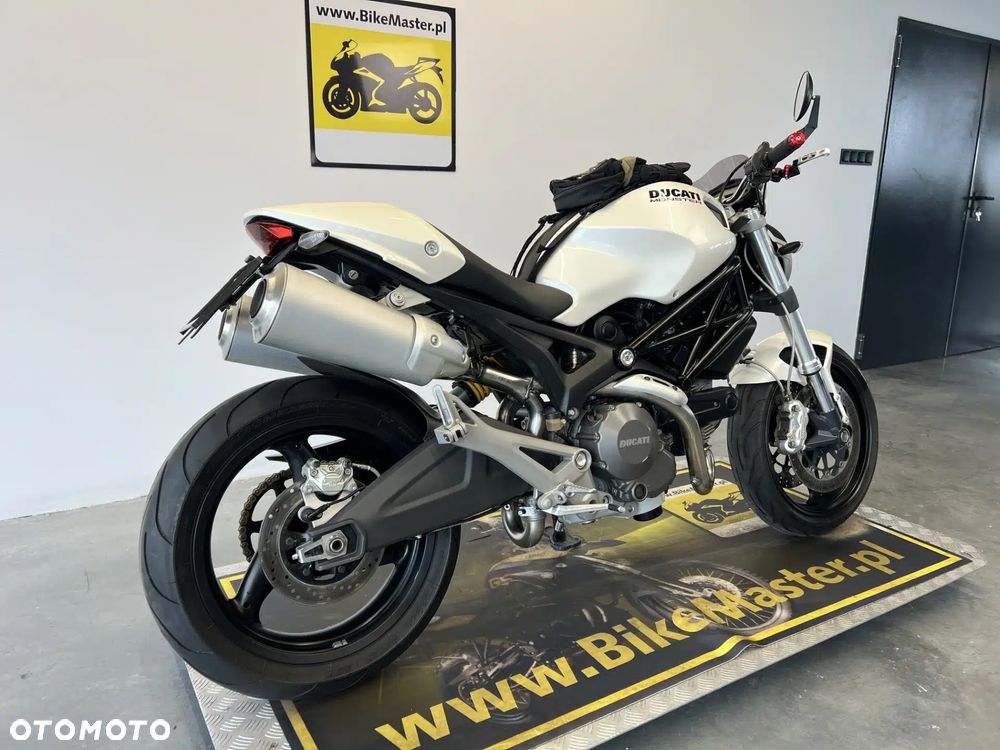 Ducati Monster - 5