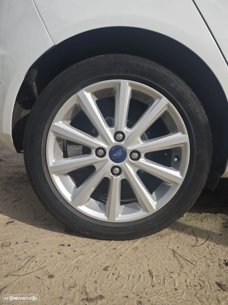 Ford Fiesta 1.5 TDCi Titanium - 11