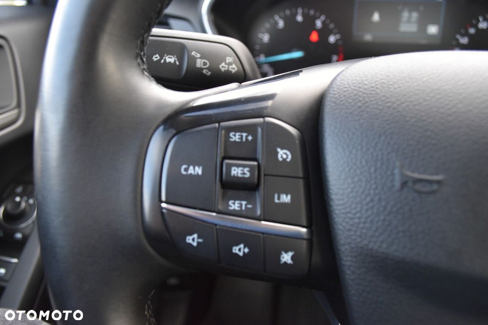 Ford Focus 1.0 EcoBoost Titanium - 13