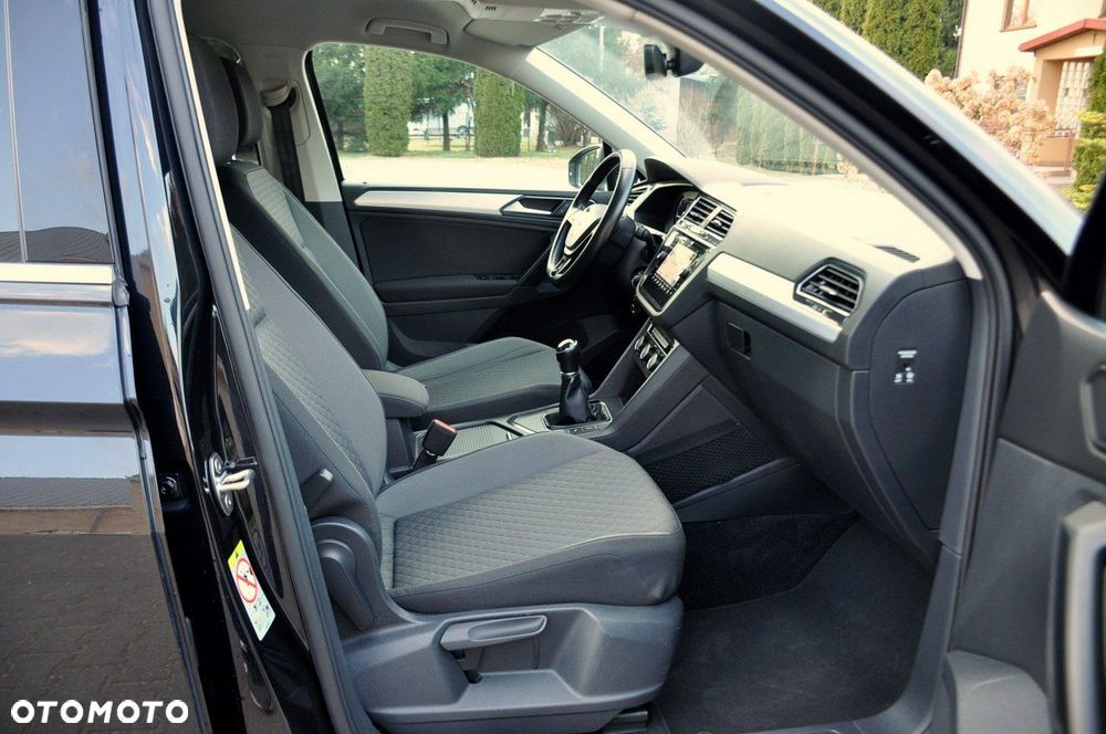 Volkswagen Tiguan - 17