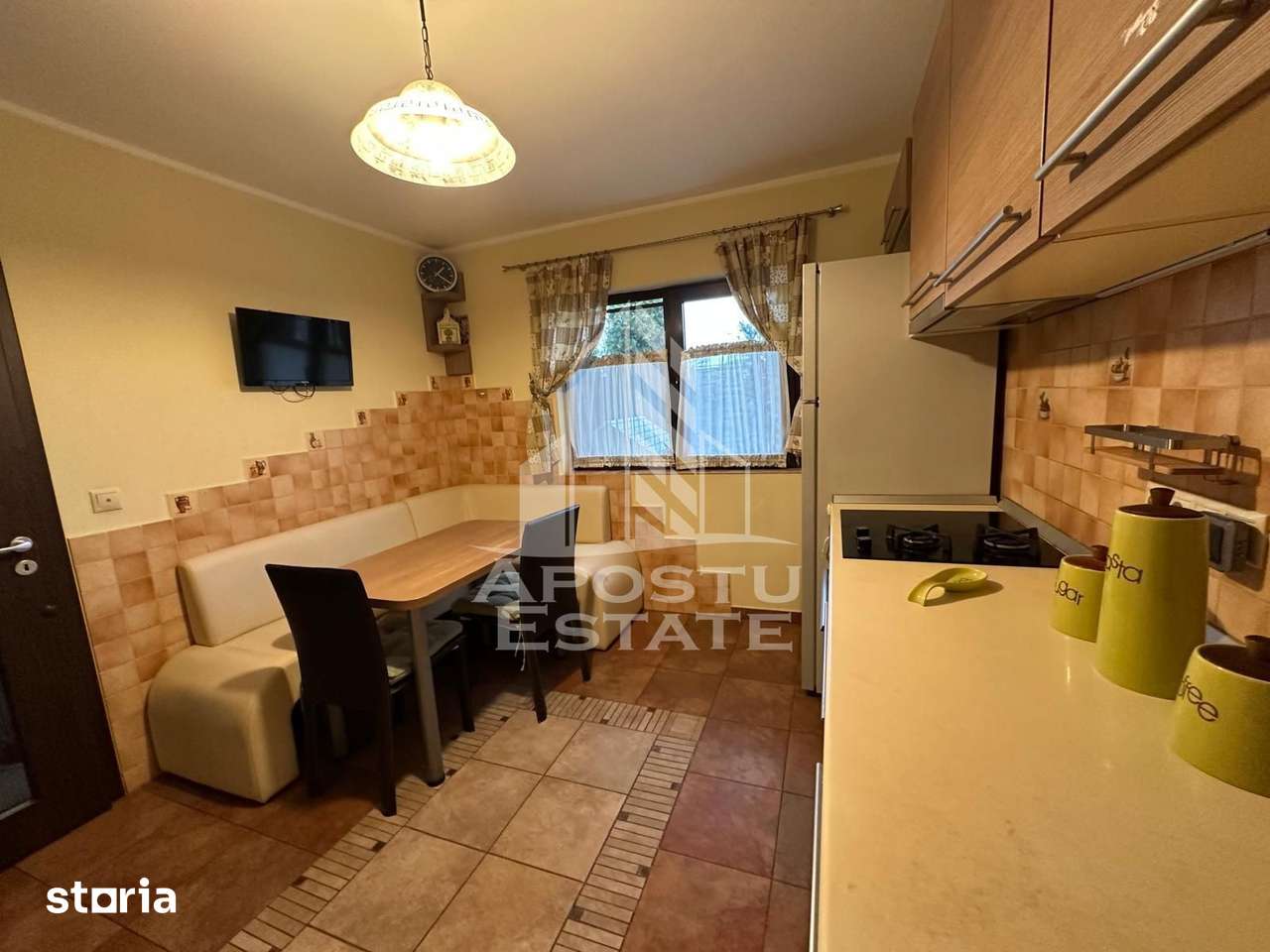 Casa individuala de inchiriat, curte proprie, garaj, in Giroc - Imagine principală: 4/20
