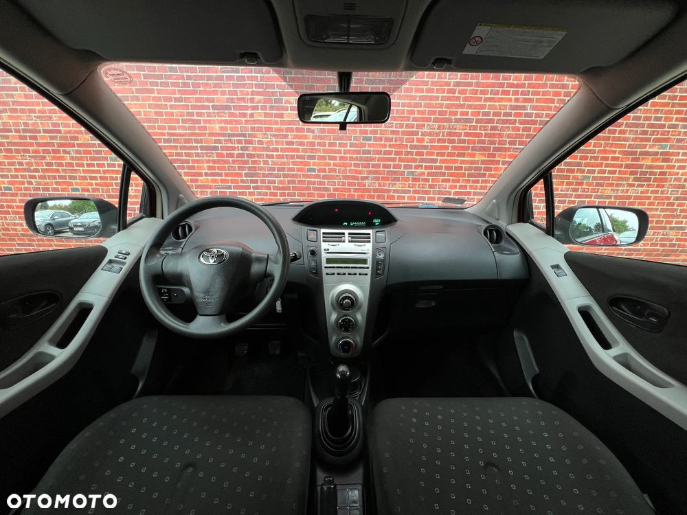 Toyota Yaris - 6