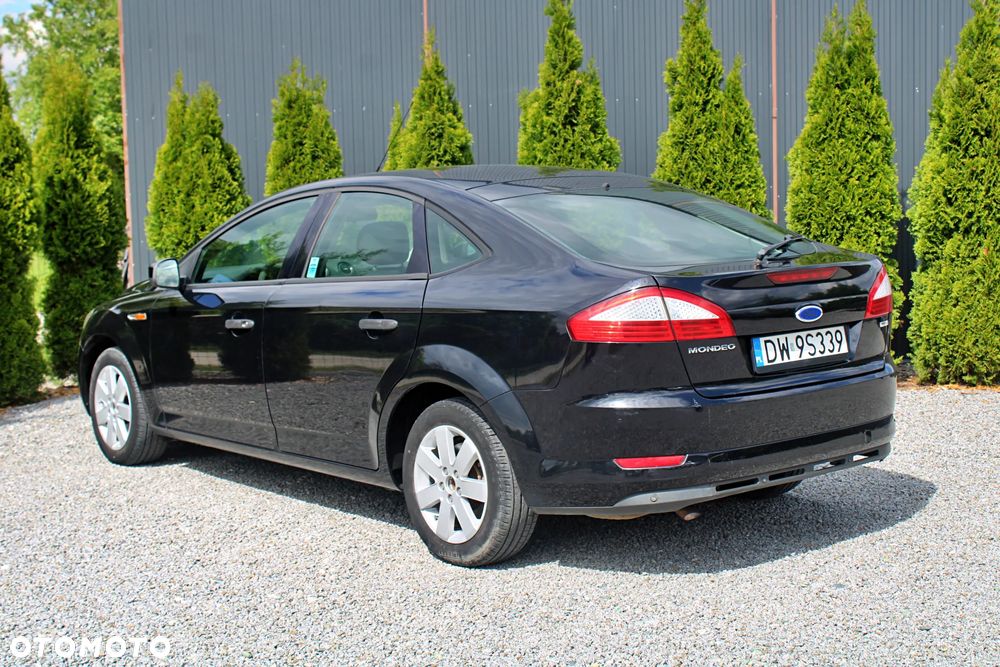 Ford Mondeo 1.8 TDCi Ambiente - 17