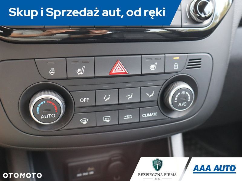 Kia Venga - 15