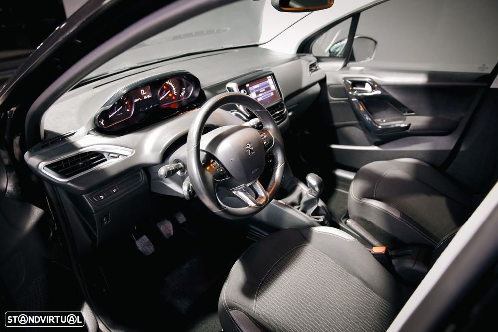 Peugeot 208 1.6 BlueHDi Style - 6
