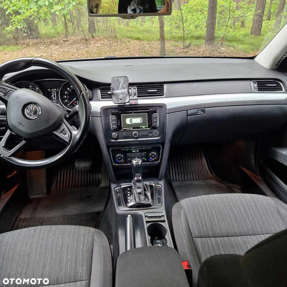 Skoda Superb 2.0 TSI Elegance DSG - 33