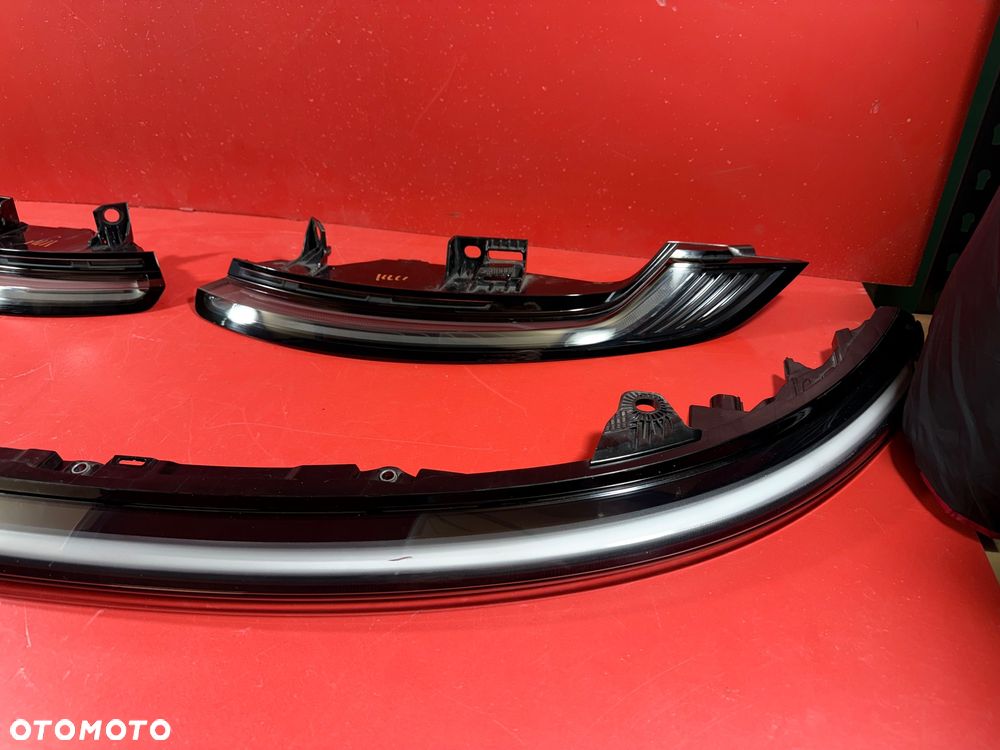 LAMPY TYLNE BLENDA PORSCHE 911 992 TUTBO GTS - 4