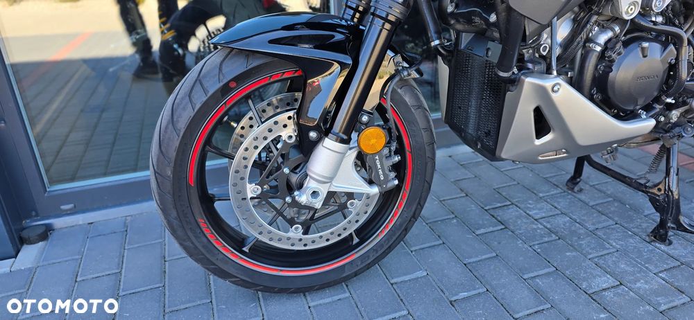 Honda VFR - 30