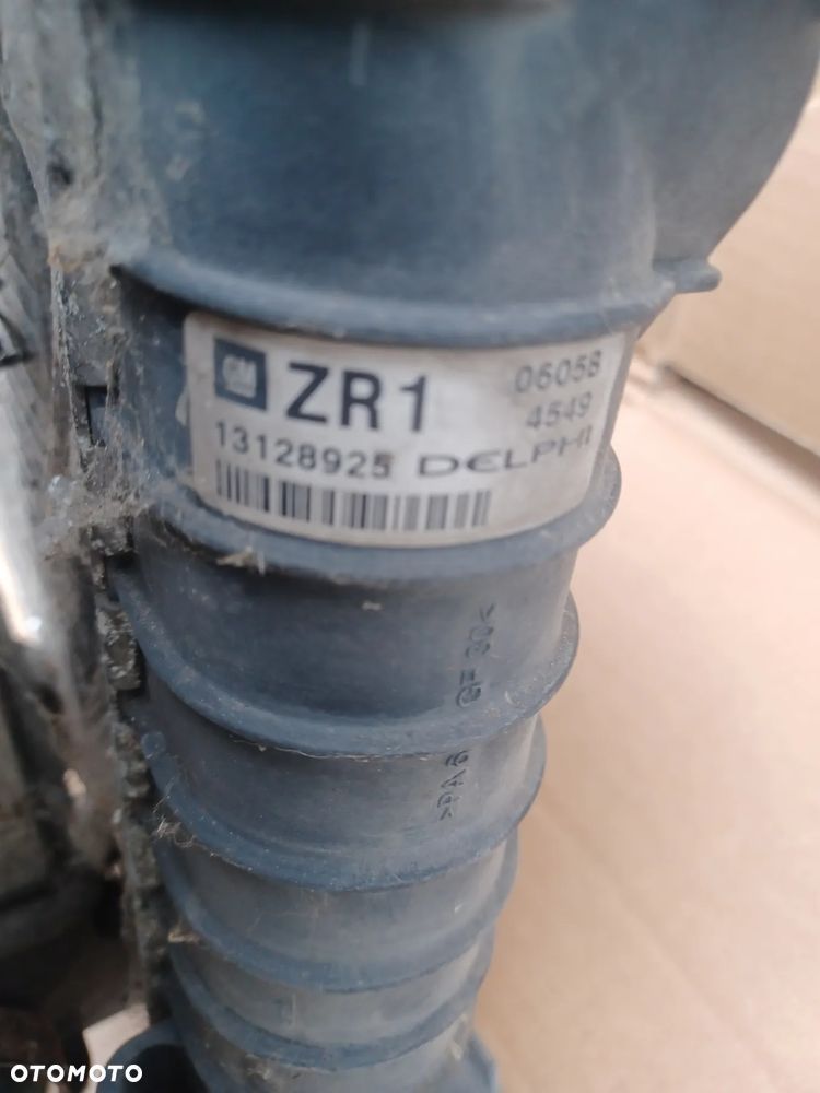 CHŁODNICA WODY INTERCOOLERA OPEL ASTRA H 1.9 - 3