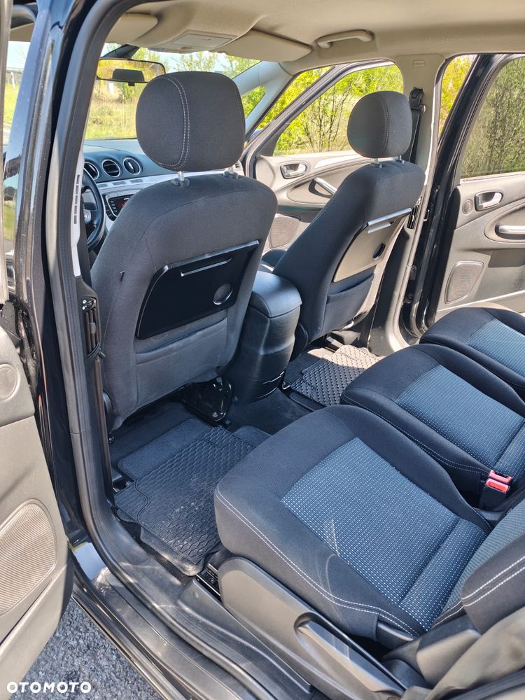 Ford S-Max - 26