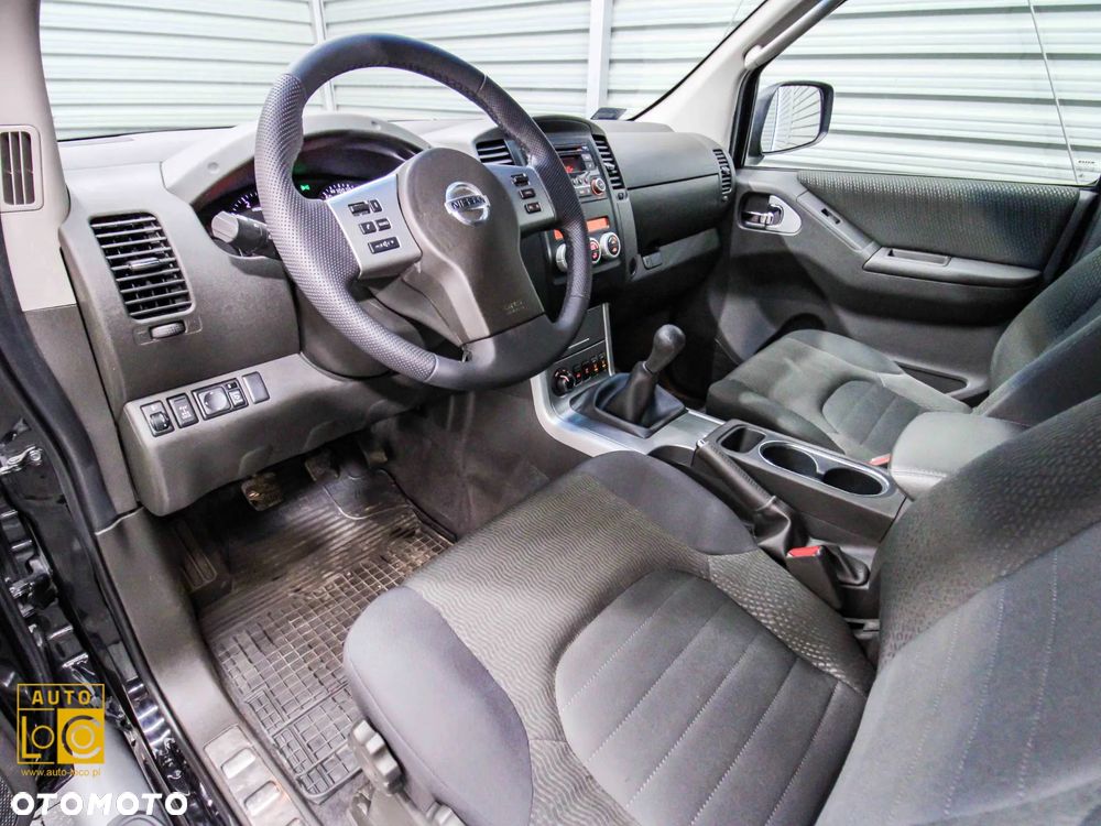 Nissan Navara 2.5 D LE Long EU5 - 17