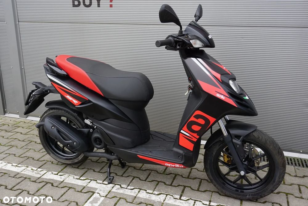 Aprilia SR