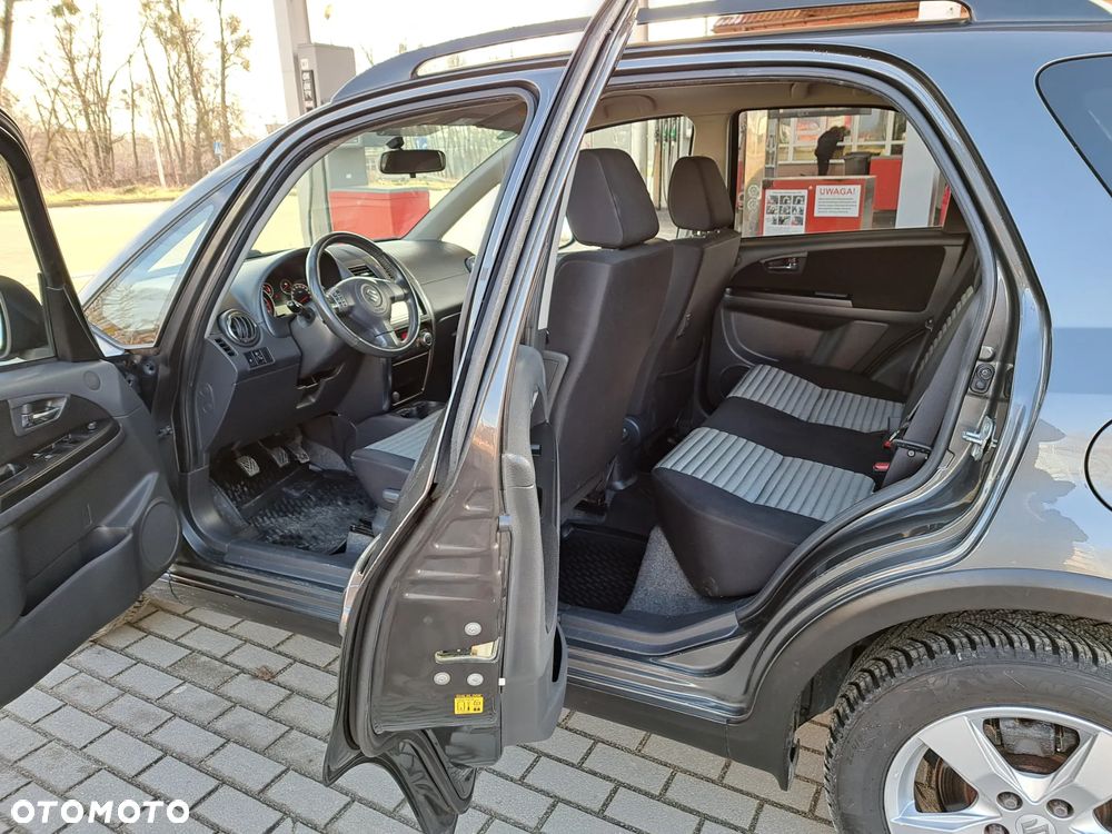 Suzuki SX4 - 12