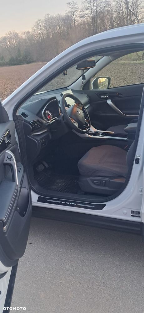 Mitsubishi Eclipse Cross - 8