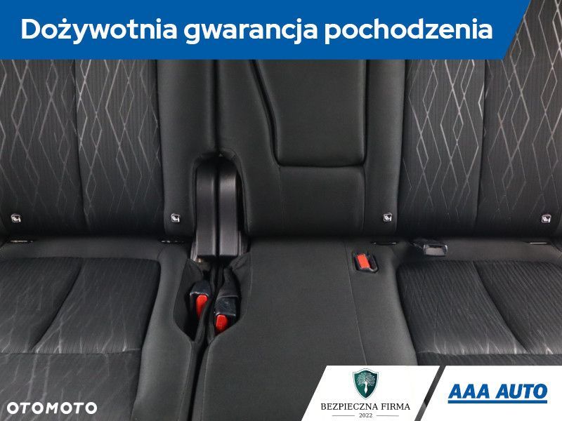 Mitsubishi Eclipse Cross - 12