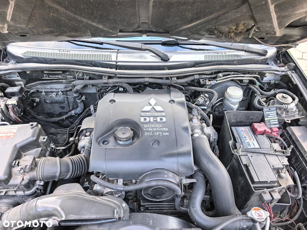 Mitsubishi L200 2.5 DID DC Storm HP - 12
