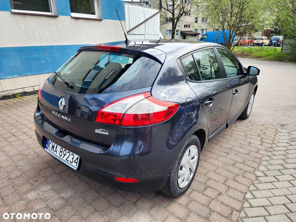 Renault Megane 1.6 16V 110 Authentique - 4