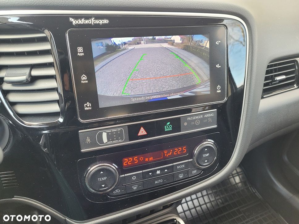 Mitsubishi Outlander 2.0 Intense + Navi 4WD CVT - 25