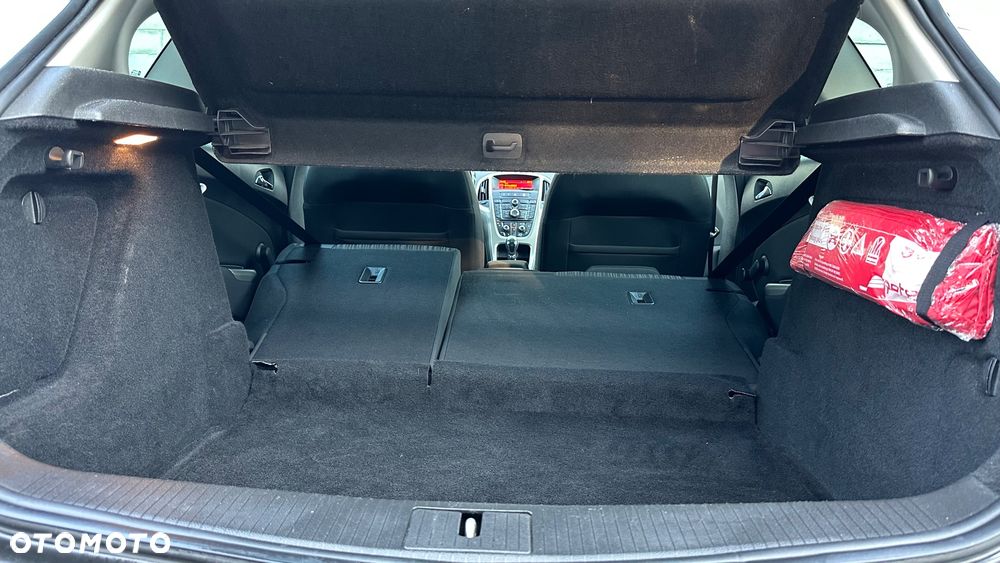 Opel Astra 1.4 Turbo Design Edition - 38