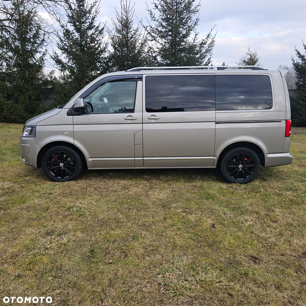 Volkswagen Multivan - 5