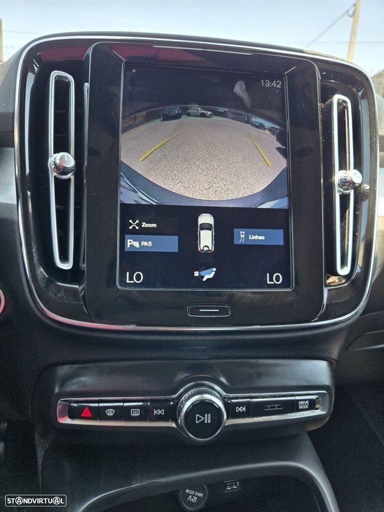 Volvo XC 40 1.5 T2 Momentum - 11