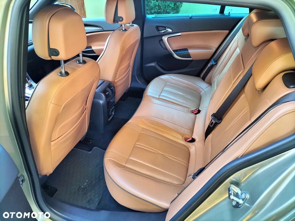 Opel Insignia CT 2.0 T 4x4 EU6 - 23