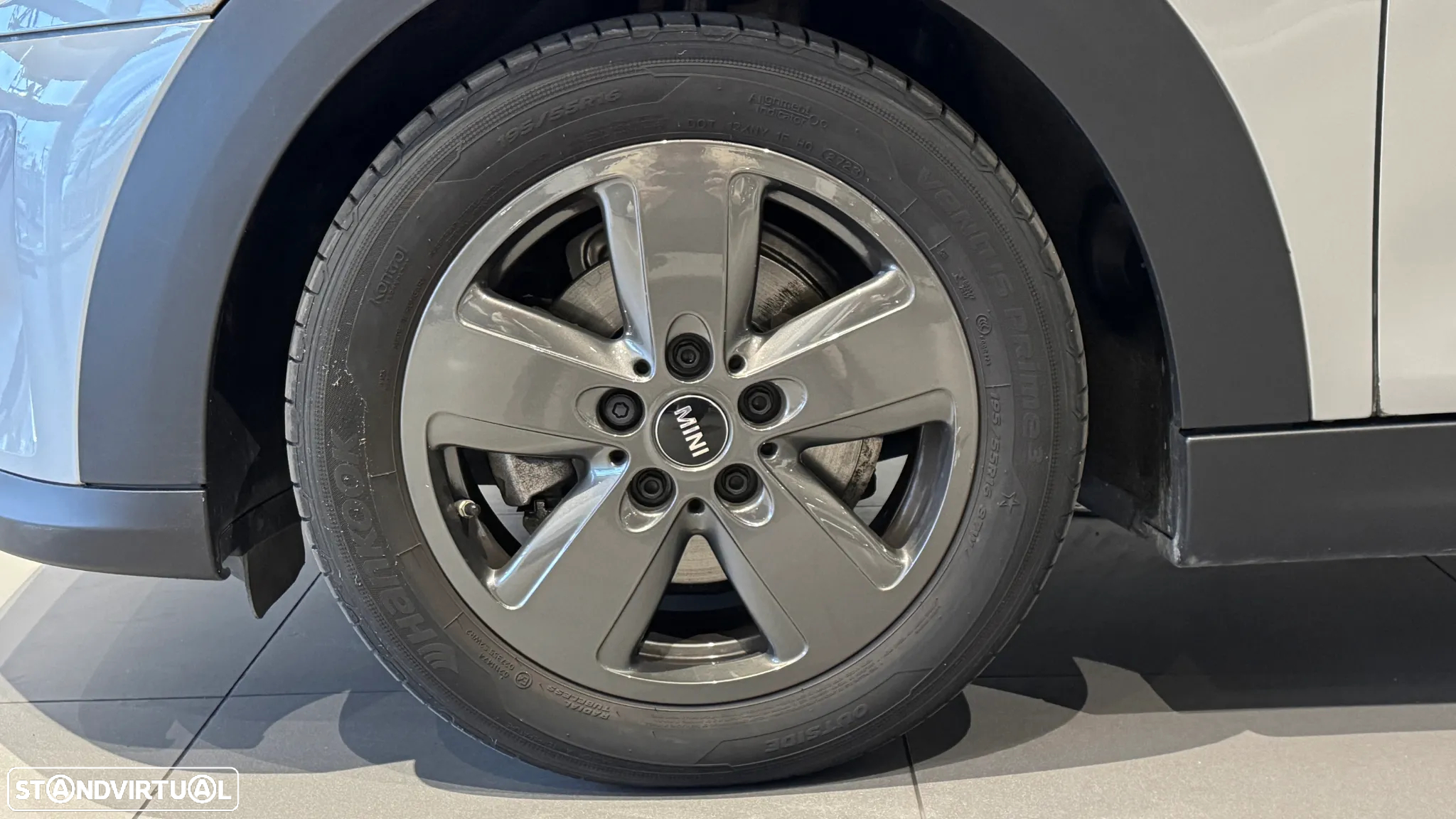 MINI 5 Portas Cooper Premium First Essential - 25