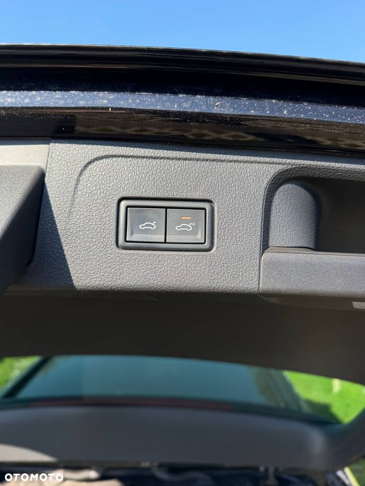 Volkswagen Passat - 21