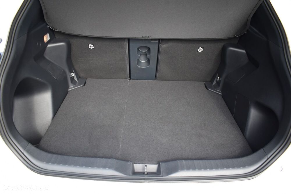 Toyota Yaris Cross Hybrid 1.5 Style - 28
