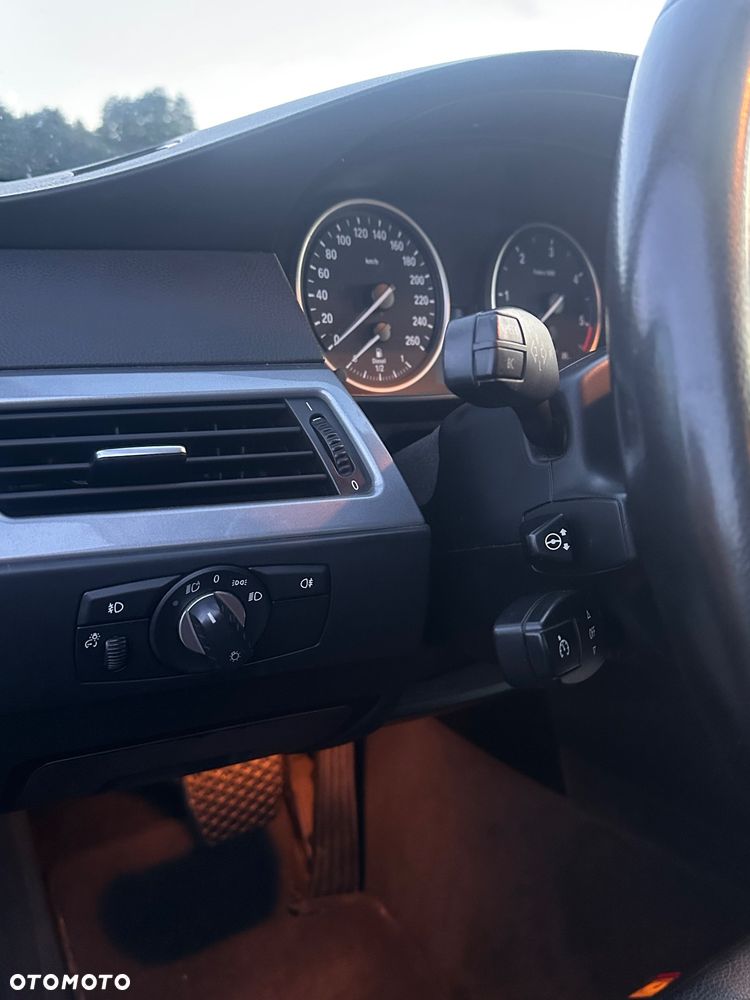 BMW Seria 5 520d - 20