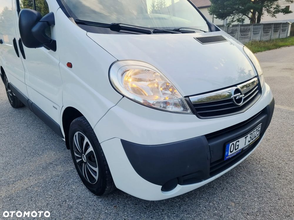 Opel Vivaro - 18