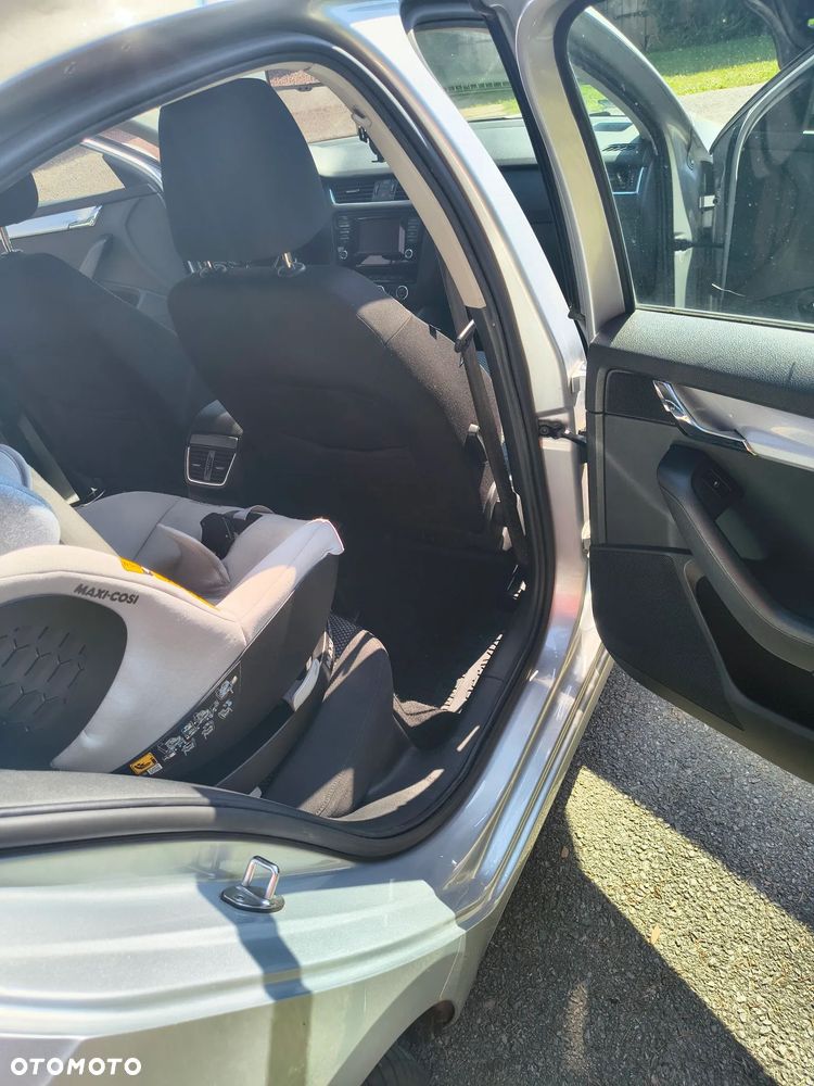 Skoda Octavia 1.4 TSI Elegance - 34