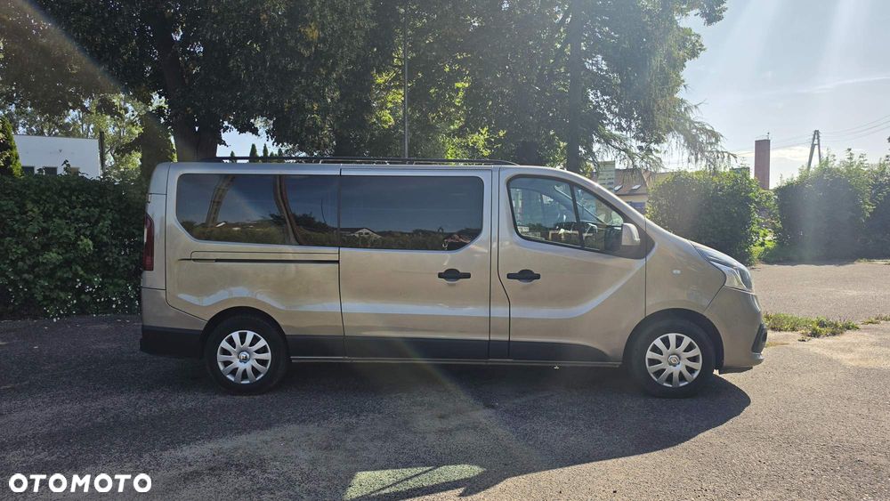Renault Trafic Grand 1.6 dCi - 6