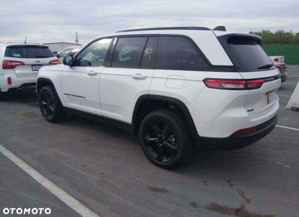 Jeep Grand Cherokee - 7