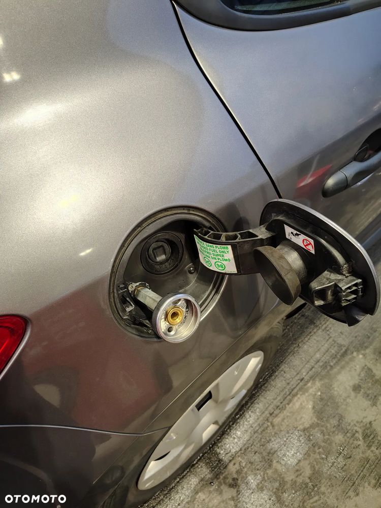 Renault Megane 1.6 16V 100 Expression - 15