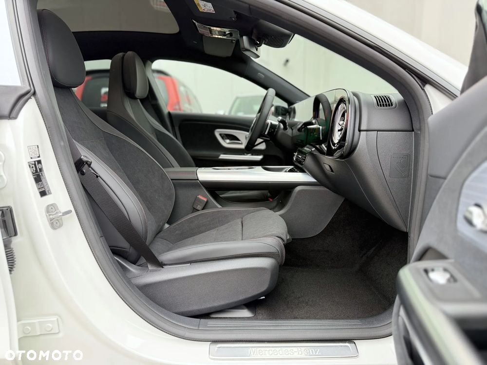 Mercedes-Benz CLA - 26