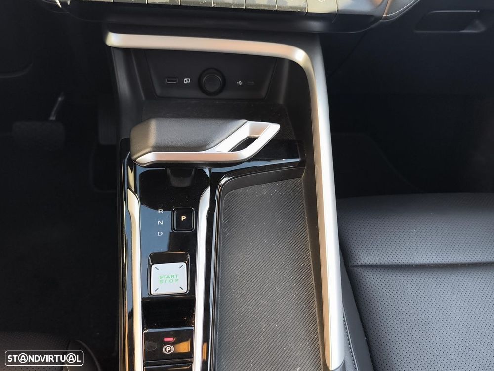 MG ZS 1.5 Hybrid+ Luxury - 14
