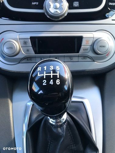 Ford Kuga - 16