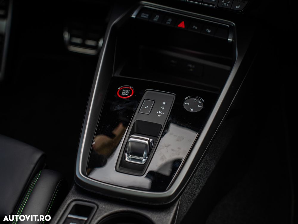 Audi RS3 TFSI quattro S tronic - 31